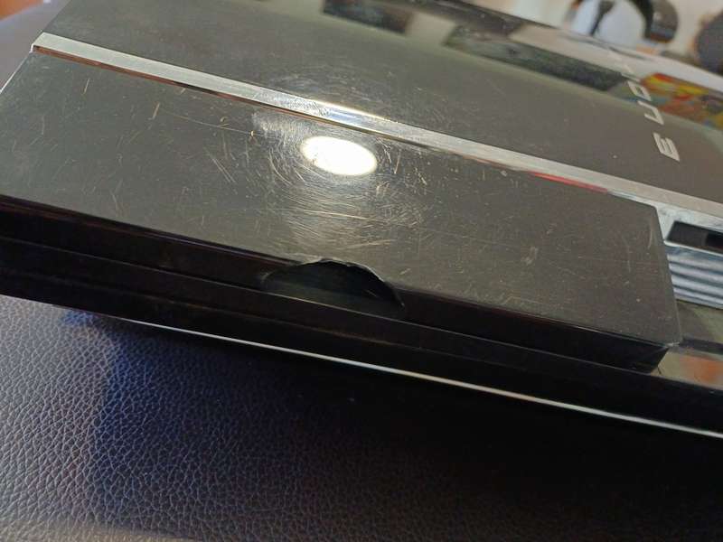 PS3 Backwards compatible version CECHC04 (Read description)