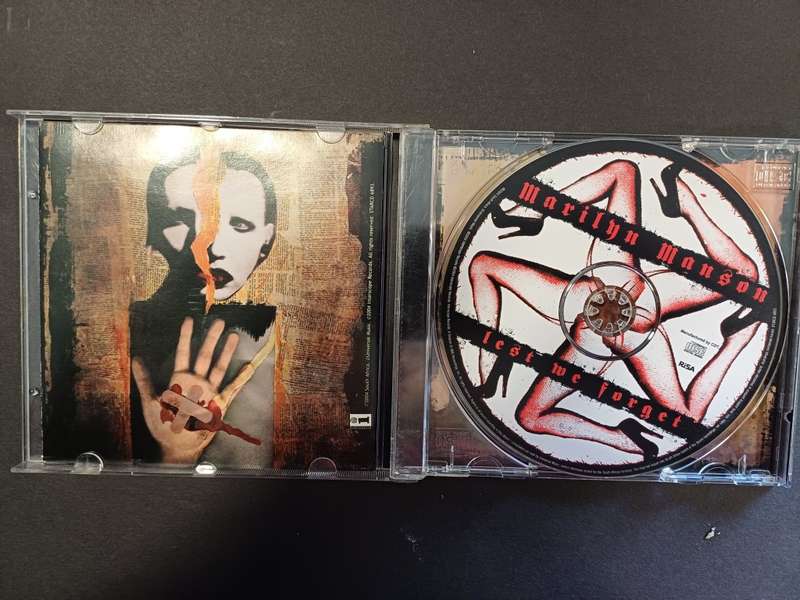 Marlyn Manson Lest We Forget The Best of