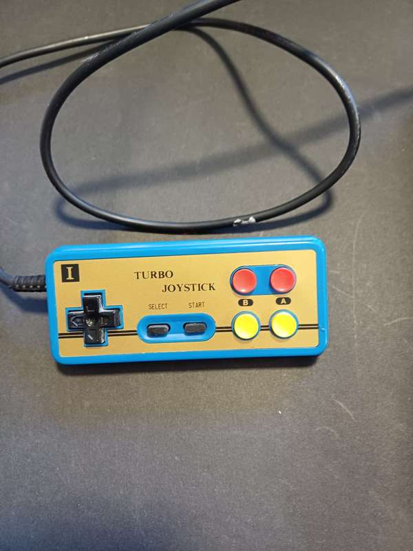 Family Game (Famiclone) in Box Console/Controllers only