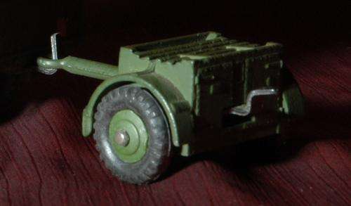 Dinky Toy WWII Trailer 25pr Gun
