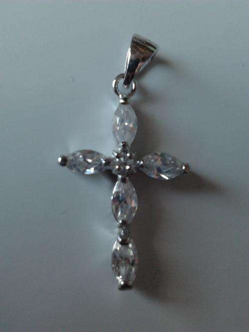 Gorgeous White gold plated Cross !!!