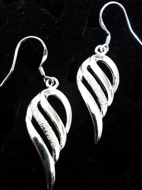 Elegant Design, 925 Silver Filled Earrings