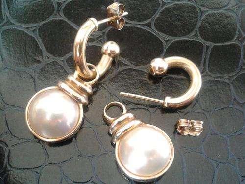 STUNNING !!! Solid 9ct gold, Mabe pearl earrings