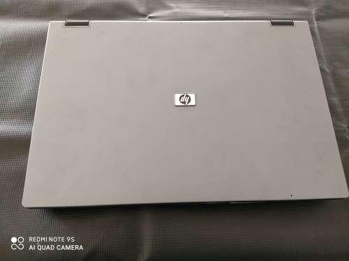HP Compaq Laptop , Cracked Screen