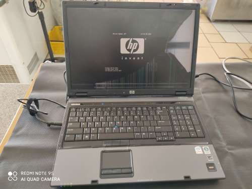HP Compaq Laptop , Cracked Screen