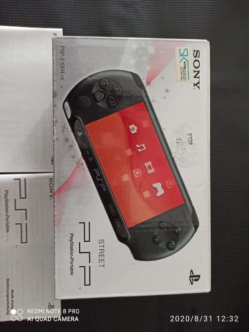 *** Boxed PSP Street***6 Games***Game pouch and PSP pouch*** Charger***Price Drop !!!***