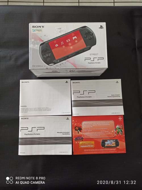*** Boxed PSP Street***6 Games***Game pouch and PSP pouch*** Charger***Price Drop !!!***