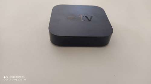 Bargain***Apple TV***2nd Gen Apple TV in good condiion***Low Low shippng