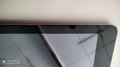 Apple Ipad 5th Gen 32GB *** Please read the Add*** Cracked screen