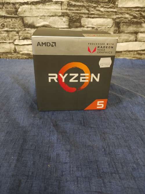 AMD Ryzen 5 2400G Quad Cores and 8 Thread Up to 3.9GHz and RX Vega 11 Graphics Integrated