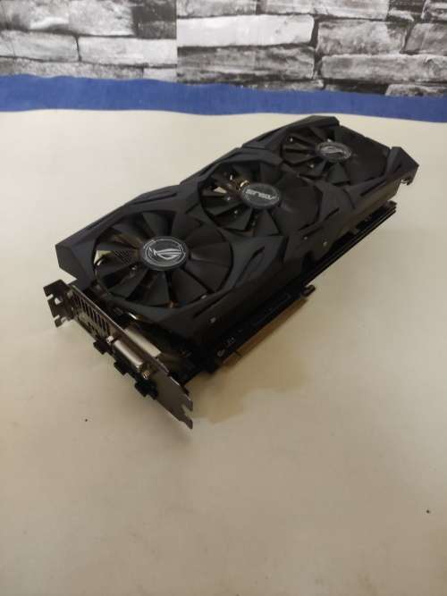 Asus ROG Strix RX580 8GB GDDR5 Graphics Card**HDMI**RGB Lights Faded a bit**256Bit