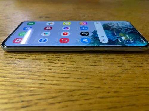 **Boxed**Samsung S20 in Very Good Condition