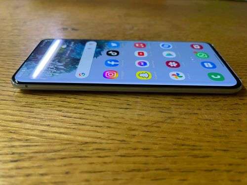 **Boxed**Samsung S20 in Very Good Condition