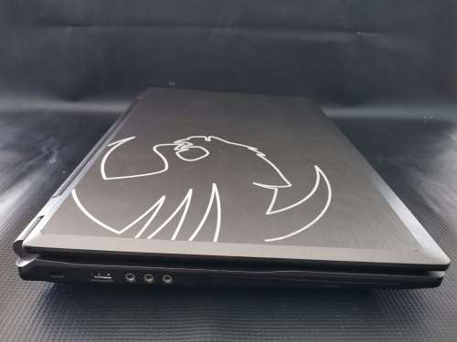 QAUD Core i7 Gaming Laptop**2x1TB Harrdives**2GB Nvidia Graphics**Win 10 pro + Win 7 Ultimate**