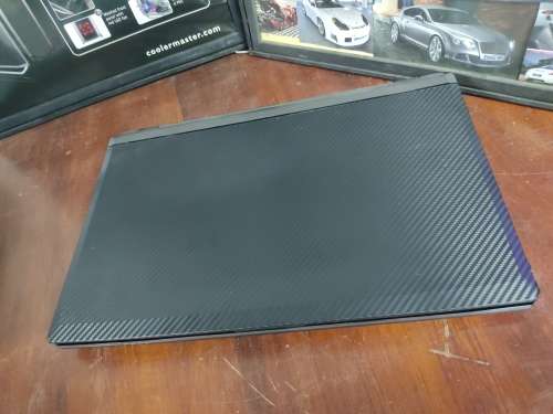 17 Inch Gaming Beast**Quad Core i7**GTX860m 2GB Graphics card**8GB Ram**500GB HDD**Read the ADD