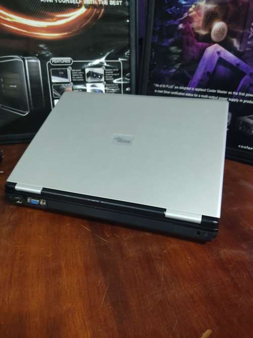 Siemens Amilo Intel Celeron Laptop**500GB**2GB Ram**Windows 7 Ultimate**