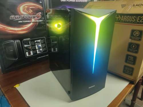 **Quad Core i5 4590**Nvidia Geforce Graphics Card**1000GB**Gigabyte Gaming Motherboard**Gaming Case