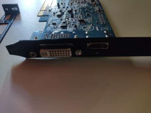 Gigabyte AMD Radeon HD5450 1GB Graphics Card**Low Profile Bracket included**Perfectly working