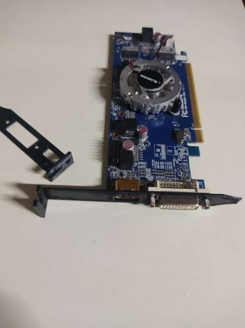 Gigabyte AMD Radeon H5450 1GB Graphics card **Standard PCI bracket plus Low Profile bracket**