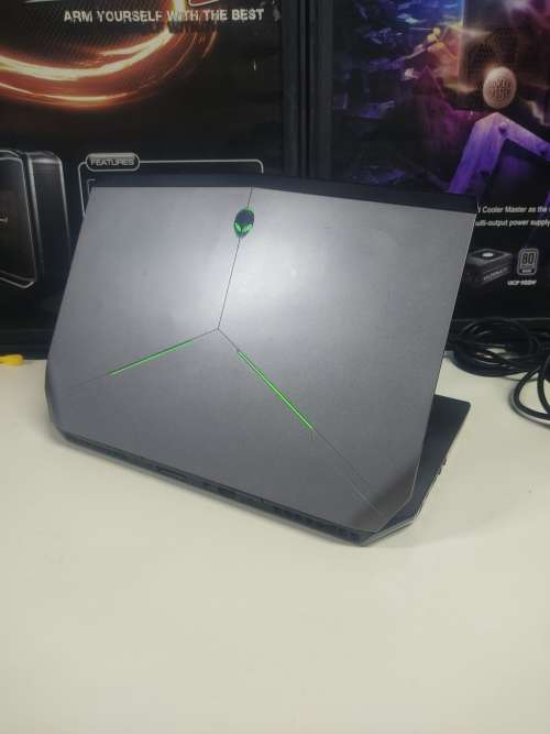 Alienware 13 Gaming Laptop**Intel Core i7**GTX960 Graphics card**M.2 Samsung SSD**Full HD Screen*