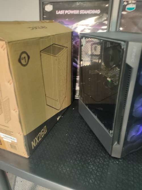 **Intel core i7**AMD HD8490 Graphics Card**8GB Ram**Asus Motherboard**Antec Gaming Case**