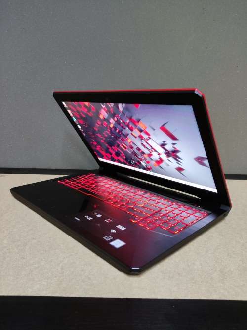 Asus TUF Gaming Laptop**6 Core i7**4GB Nvidia GTX1050ti Graphics**16GB Ram**