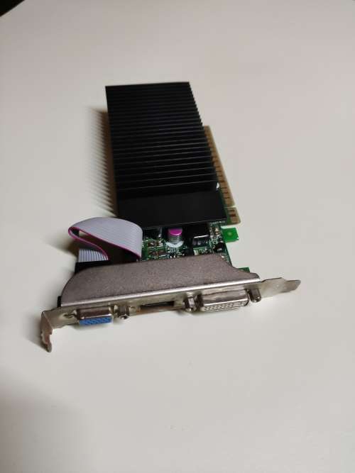 Nvidia Geforce GT210 1GB DDR3 Graphics Card working perfectly