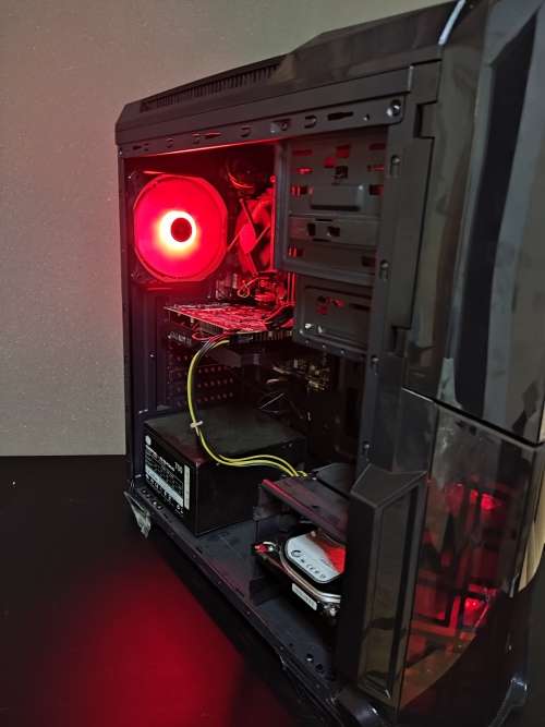 GTX1650 4GB Gaming PC**4th Gen i5**128GB SSD+500GB HDD**700W PSU**Gigabyte MB**