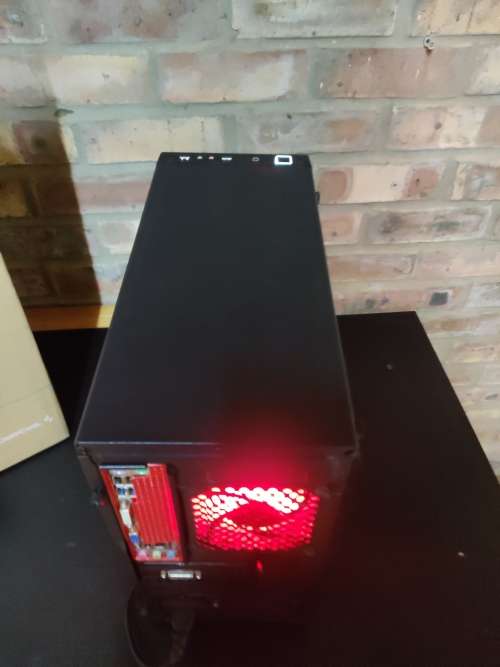 Amazing Gaming PC**RX580 8GB Graphics card**Quad Core i5**128GB SSD**MSI Motherboard