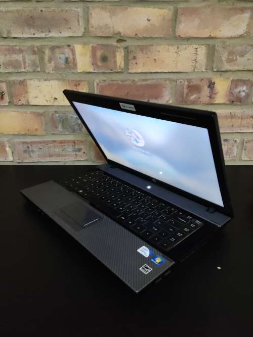 HP 620**250GB HDD**2GB Ram**intel Celeron**Great Condition**Battery Lasts 15min**