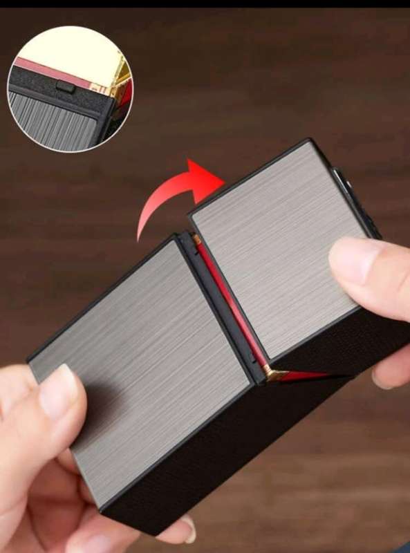 Exclusive Cigarette box + lighter