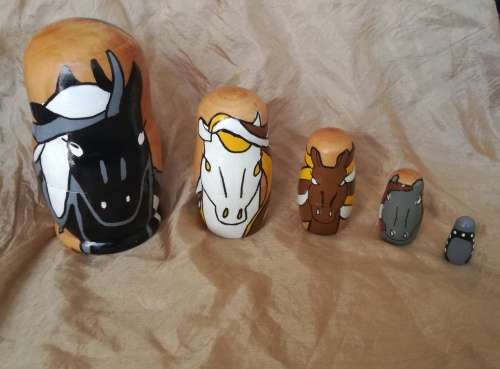 5 Piece nesting dolls - Horse