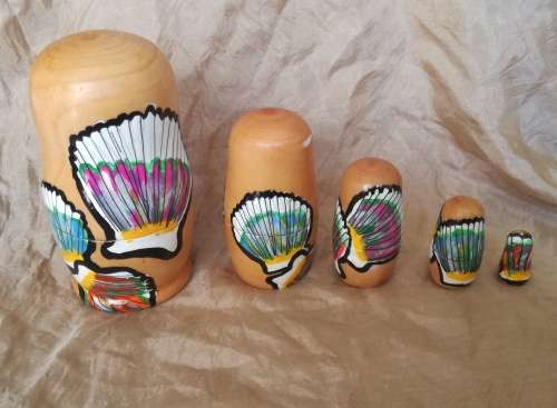 5 Piece nesting dolls -  Shells