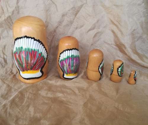 5 Piece nesting dolls -  Shells