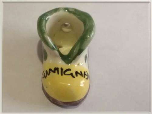Miniature Italian ceramic - S Gimignano  - light yellow boot