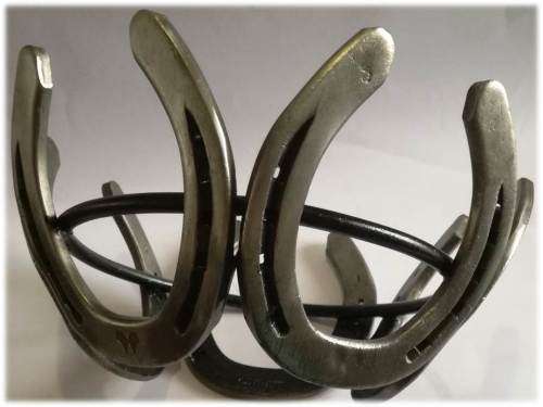 Libero 5 Horseshoe ornamental flower pot/salad bowl holder
