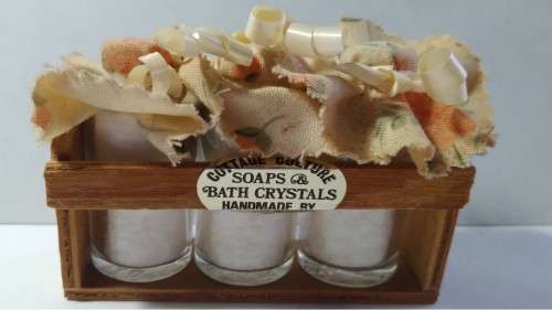 Miniature bath crystal set