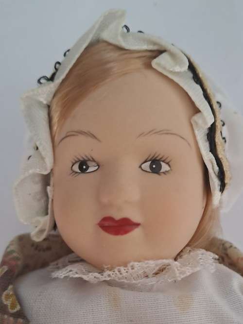 Porcelain dolls of the world - Slovenia