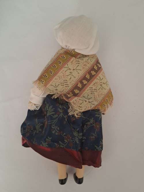 Porcelain dolls of the world - Slovenia