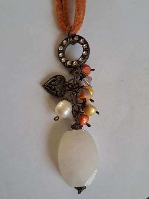 Leather & beads necklace