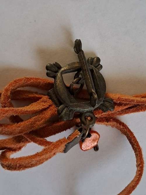 Leather & beads necklace
