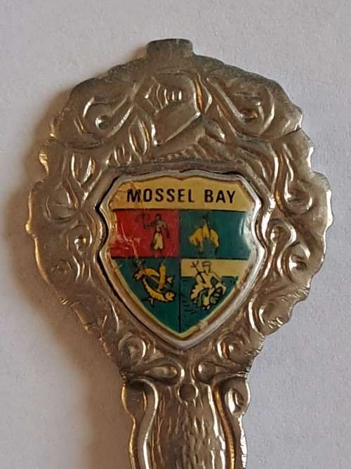 Vintage souvenir spoon -Mossel Bay -  shell