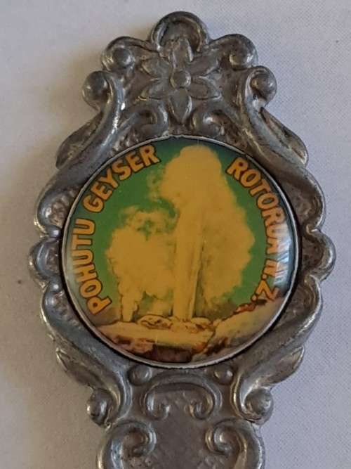 Vintage souvenir spoon - Pohotu geyser -  Rotorua N.Z -  Perfection silver plated - New Zealand