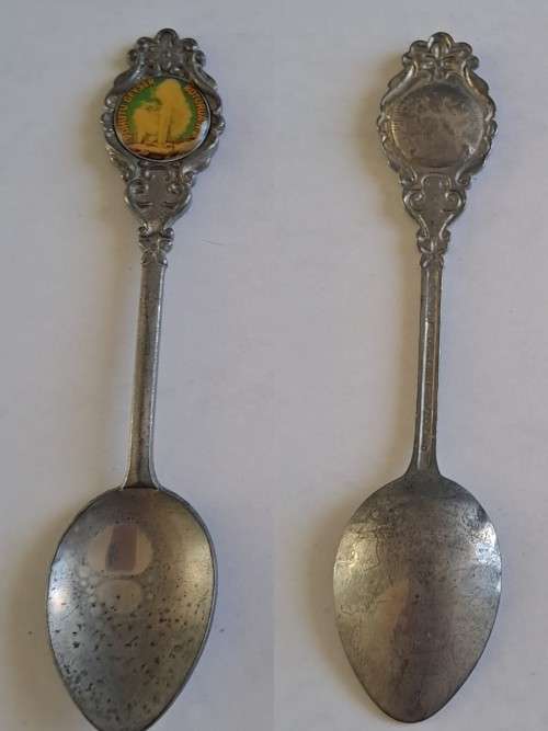 Vintage souvenir spoon - Pohotu geyser -  Rotorua N.Z -  Perfection silver plated - New Zealand