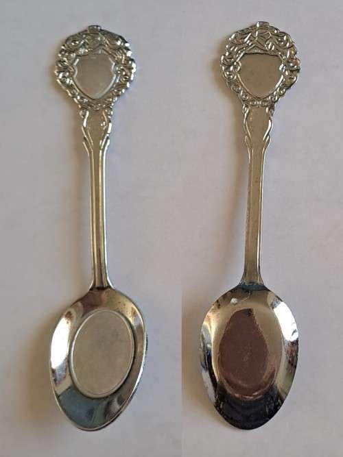 Vintage souvenir spoon -Blank plaque -  helm A/flat