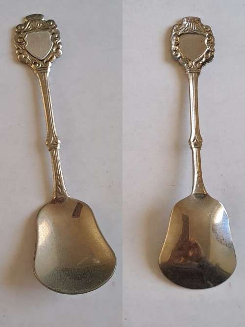 Vintage souvenir spoon -Blank plaque -  bulb A