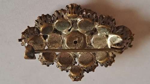 Vintage 15 duo yellow crystal brooch