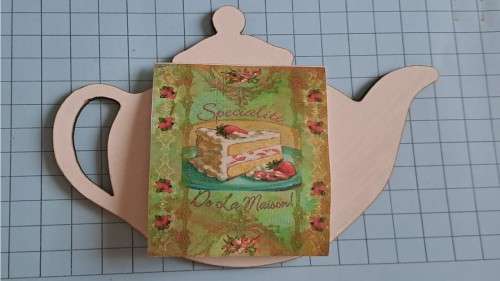 Tea pot magnet with 2 `decorative` teabags attached  - `Specialite Do Le Maison`
