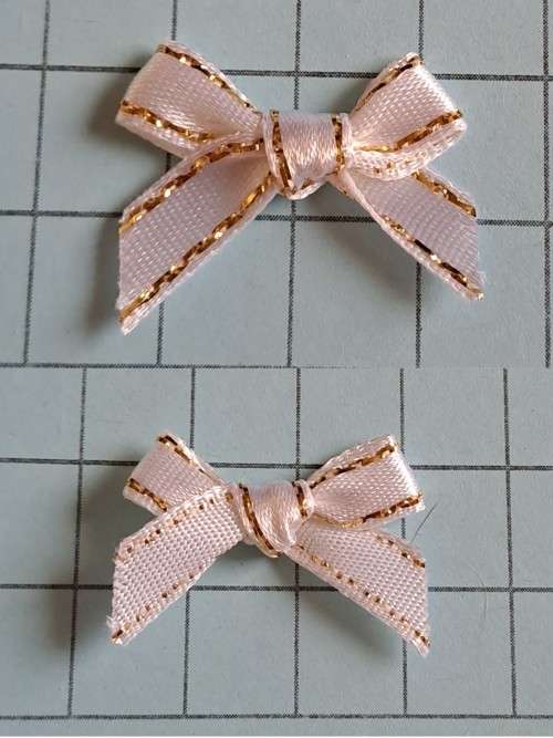 Art +  craft embellishments - white ribbon bow with golden stripe -  each
