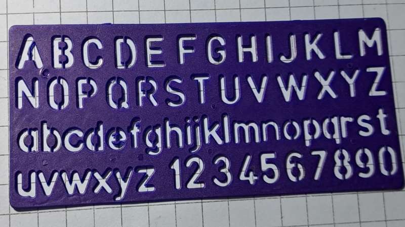 Alpha-numerical stencil - +/- 15cm x 6.5cm